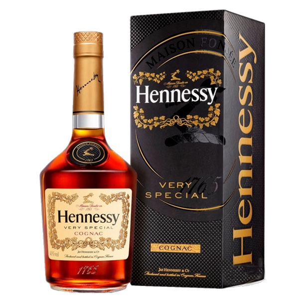 Hennessy Cognac VS 0 7L cutie